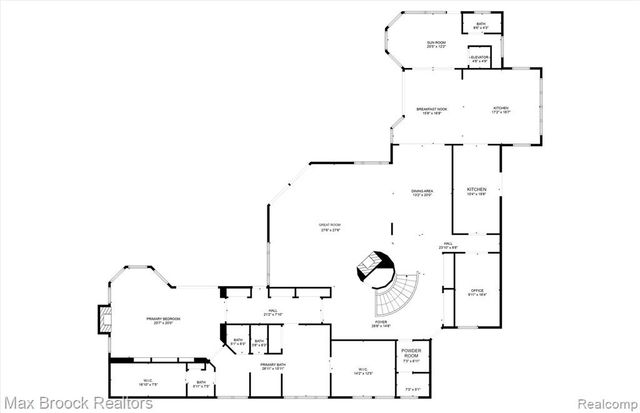 3333 W Shore Drive, Orchard Lake, MI 48324