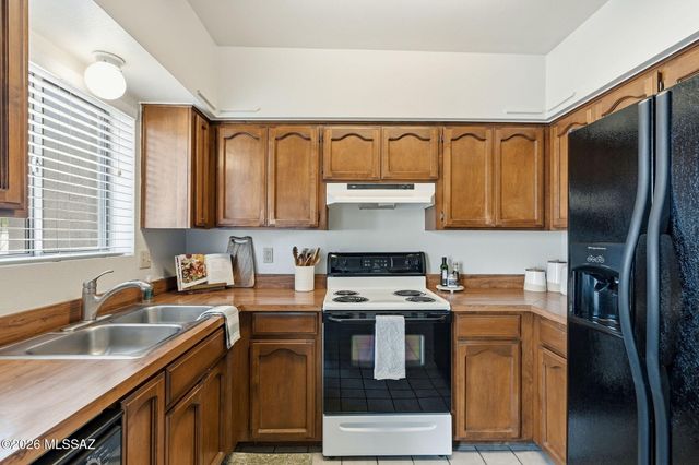 1235 N Tracy Avenue, Tucson, AZ 85715