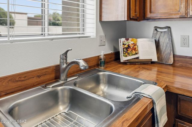1235 N Tracy Avenue, Tucson, AZ 85715