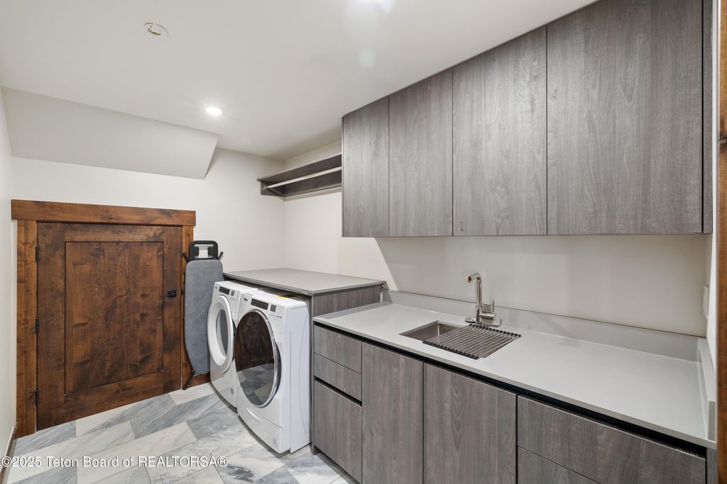 14135 DRAKE DRIVE, Jackson, WY 83001 photo 25