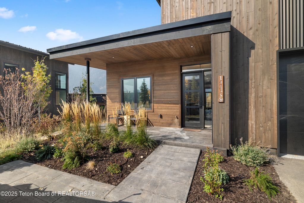 14135 DRAKE DRIVE, Jackson, WY 83001 photo 6