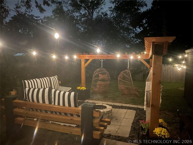 1240 S Birmingham Avenue, Tulsa, OK 74104