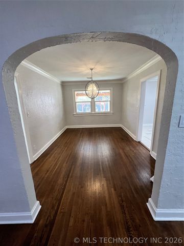 1240 S Birmingham Avenue, Tulsa, OK 74104