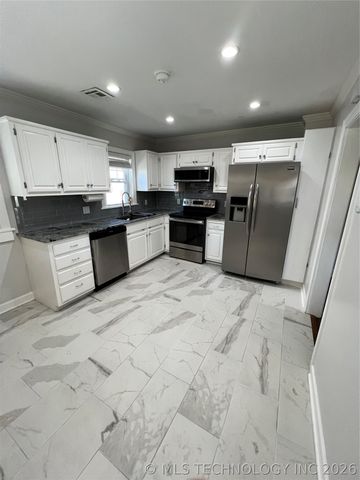 1240 S Birmingham Avenue, Tulsa, OK 74104