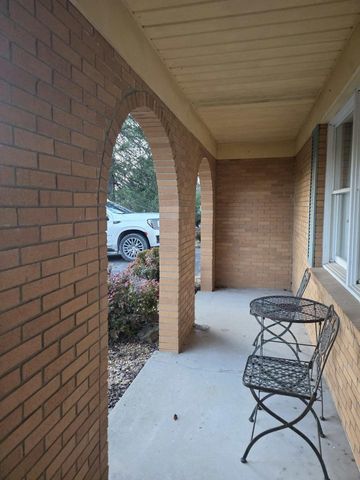 345 Plantation Avenue, Somerset, KY 42501