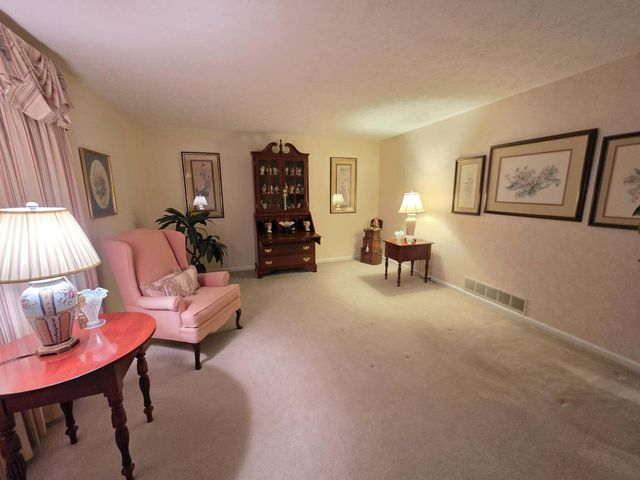 345 Plantation Avenue, Somerset, KY 42501