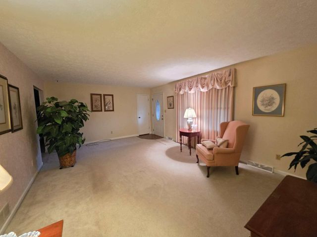 345 Plantation Avenue, Somerset, KY 42501