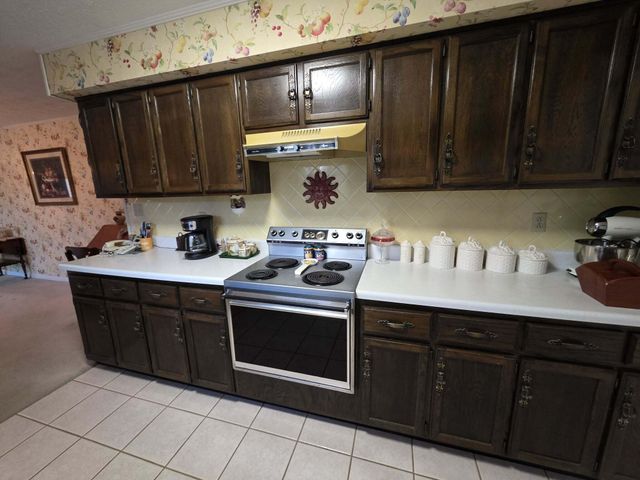 345 Plantation Avenue, Somerset, KY 42501