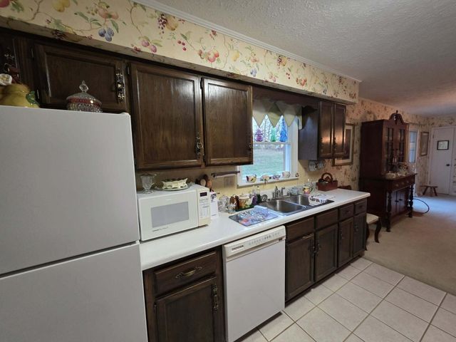 345 Plantation Avenue, Somerset, KY 42501