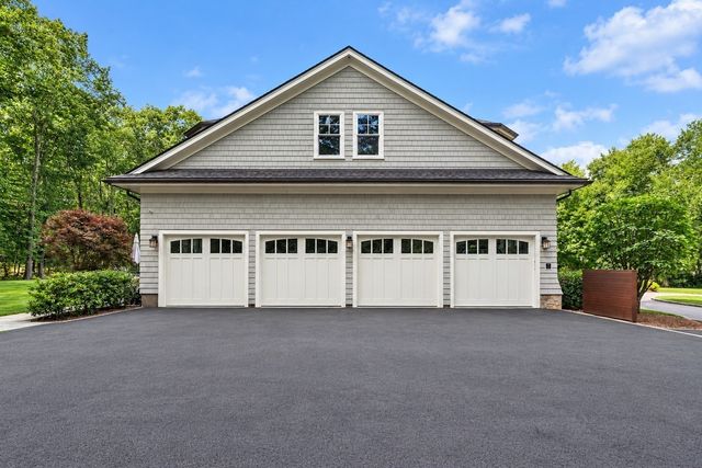 250 Country Drive, Weston, MA 02493