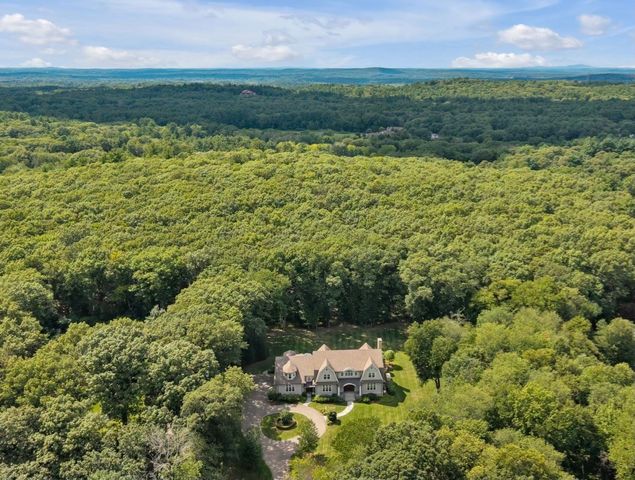 250 Country Drive, Weston, MA 02493
