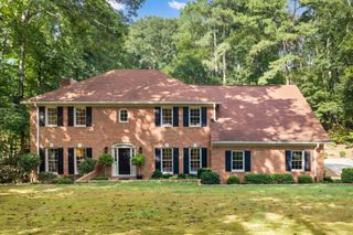 200 Wedgeway, Sandy Springs, GA 30350