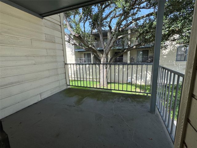 4001 Nasa Parkway 131, El Lago, TX 77586