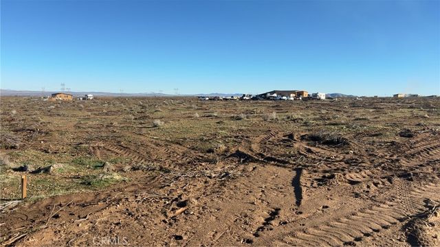 172 W Avenue U, Palmdale, CA 93551