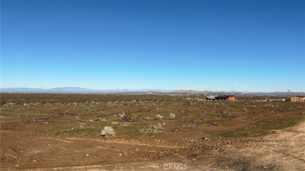 172 W Avenue U, Palmdale, CA 93551