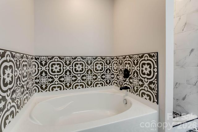 2769 Waybrook Drive, Dallas, NC 28034