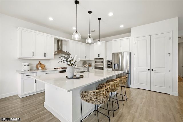 20281 Fair Oak LN, Estero, FL 33928
