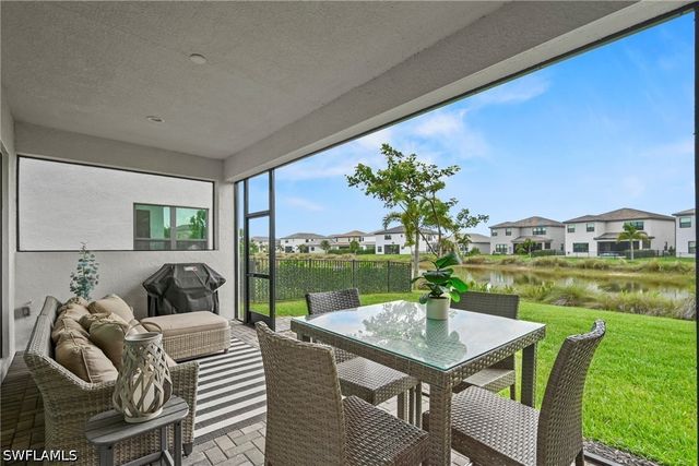 20281 Fair Oak LN, Estero, FL 33928