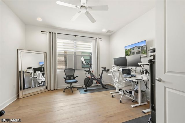 20281 Fair Oak LN, Estero, FL 33928
