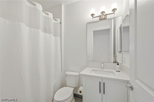 20281 Fair Oak LN, Estero, FL 33928