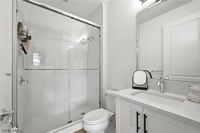 20281 Fair Oak LN, Estero, FL 33928