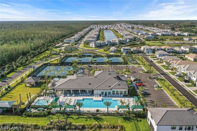 20281 Fair Oak LN, Estero, FL 33928