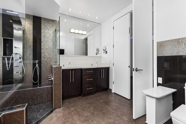 1000 SW 4th Avenue, Fort Lauderdale, FL 33315