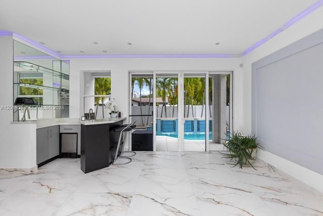 1000 SW 4th Avenue, Fort Lauderdale, FL 33315