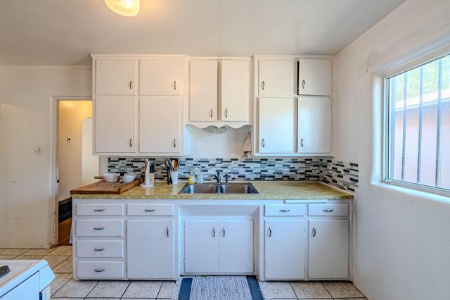 515 Graceland Drive SE, Albuquerque, NM 87108