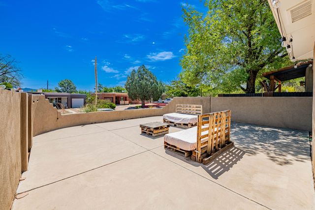 515 Graceland Drive SE, Albuquerque, NM 87108
