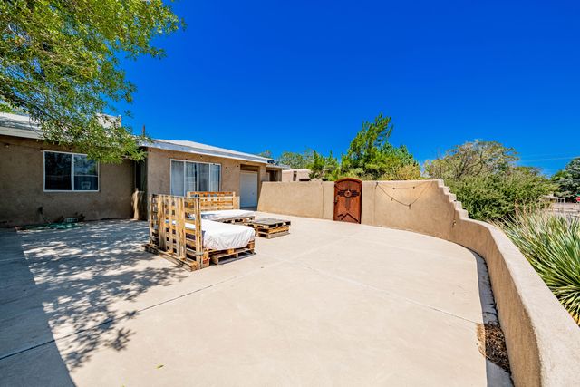 515 Graceland Drive SE, Albuquerque, NM 87108