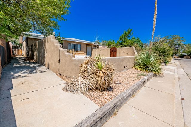 515 Graceland Drive SE, Albuquerque, NM 87108