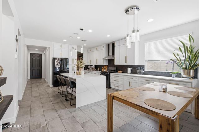 1928 S 82nd Circle, Mesa, AZ 85209