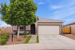 1928 S 82nd Circle, Mesa, AZ 85209