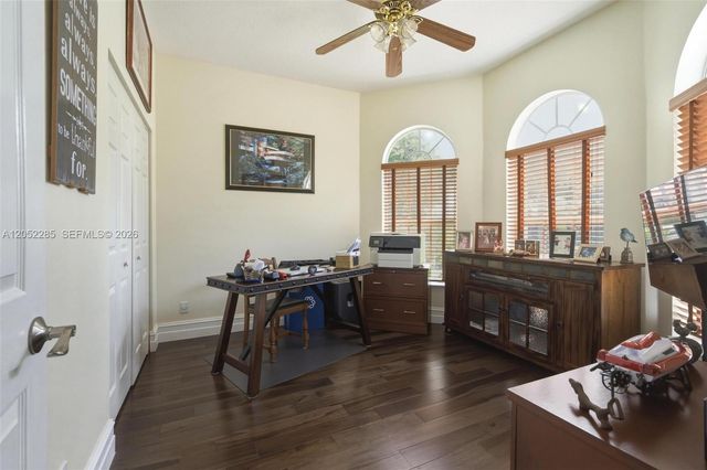 5818 NW 126th Ter, Coral Springs, FL 33076
