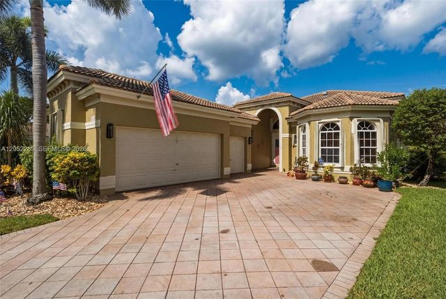5818 NW 126th Ter, Coral Springs, FL 33076