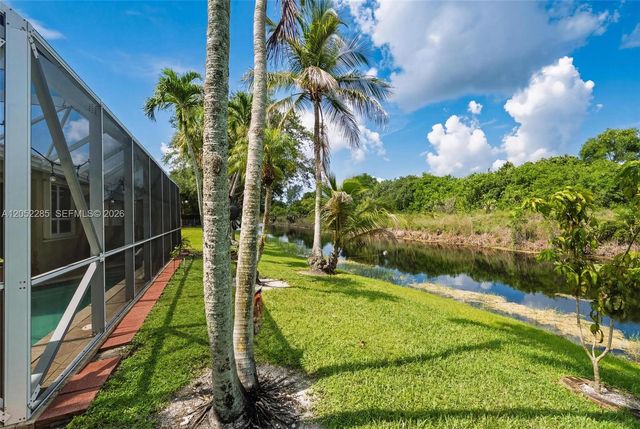 5818 NW 126th Ter, Coral Springs, FL 33076