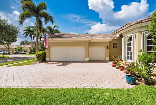 5818 NW 126th Ter, Coral Springs, FL 33076