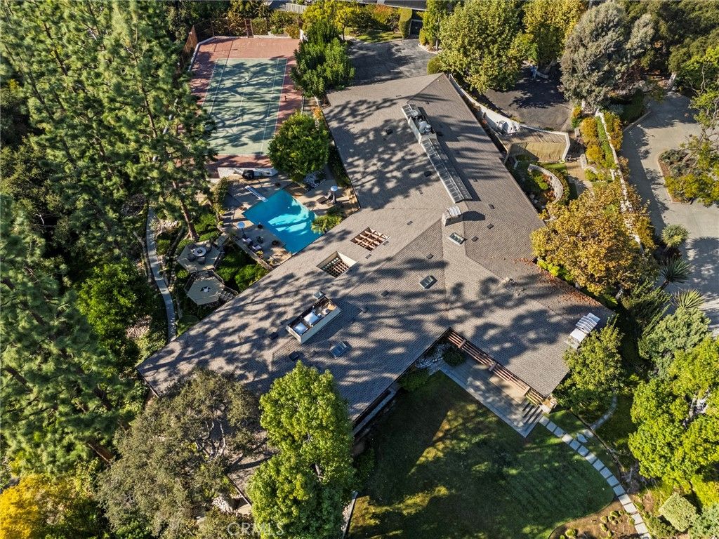 1458 Hillcrest, Pasadena, CA 91106 — exterior