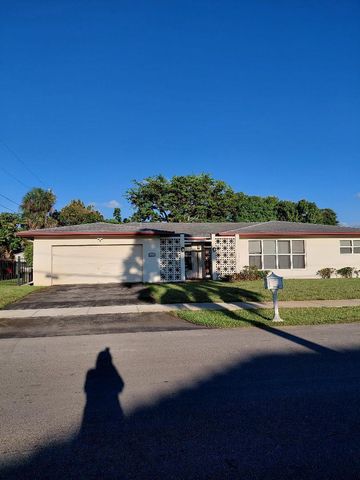 2150 NW 30th Avenue, Fort Lauderdale, FL 33311