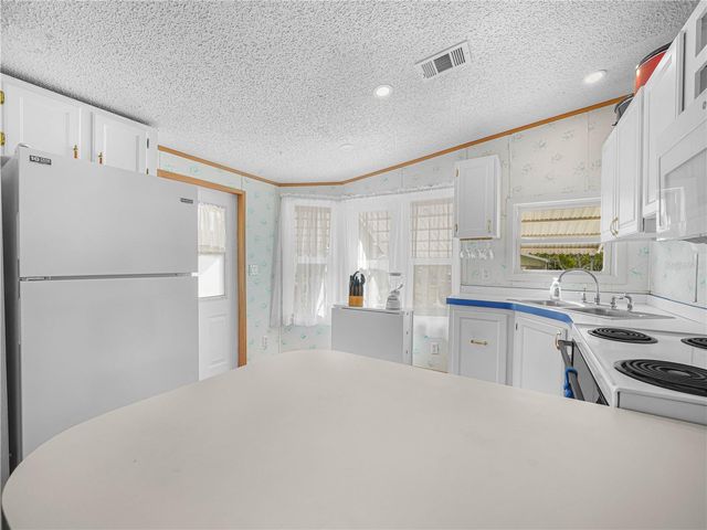 77 SADDLEBAG TRAIL, Lake Wales, FL 33898