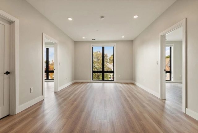 1700 Dorchester Ave 207, Boston, MA 02122