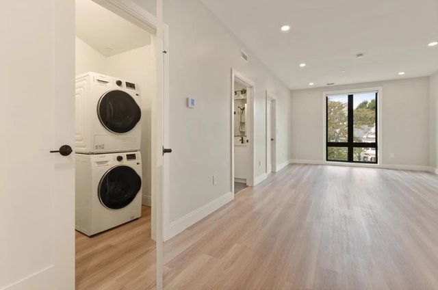 1700 Dorchester Ave 207, Boston, MA 02122