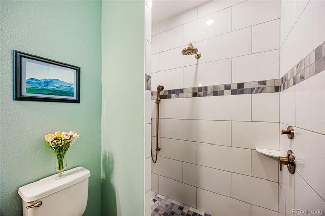 420 E Fremont Place 201, Centennial, CO 80122