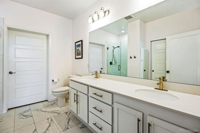 420 E Fremont Place 201, Centennial, CO 80122