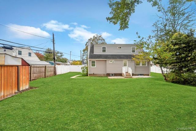 2737 Sheila Court, East Meadow, NY 11554