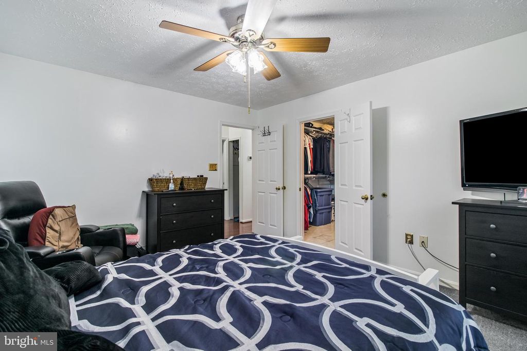Image 32 of property listing at 5086 BLUEHEAD CT, Waldorf, MD 20603