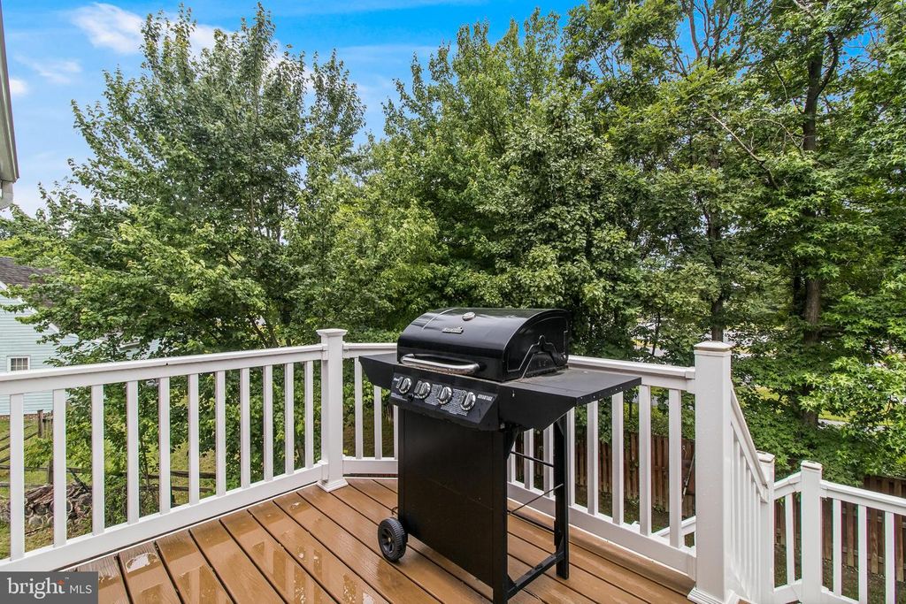 Image 43 of property listing at 5086 BLUEHEAD CT, Waldorf, MD 20603
