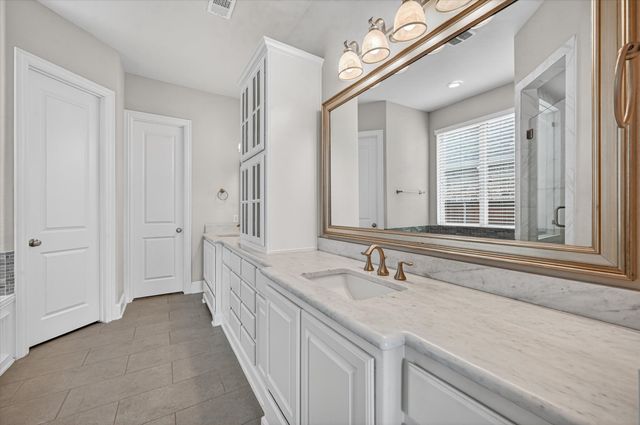 5683 Dashingly Drive, Frisco, TX 75036