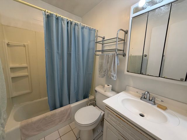 213 River Drive, Dekalb, IL 60115